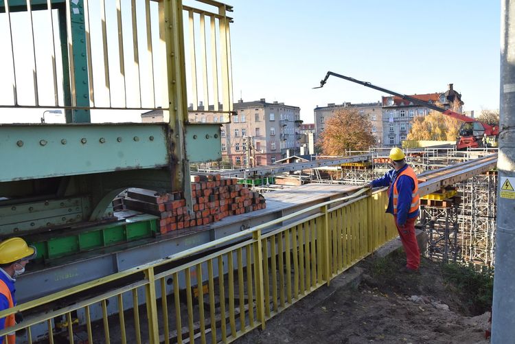 przesunięcie wiaduktu w Gnieźnie