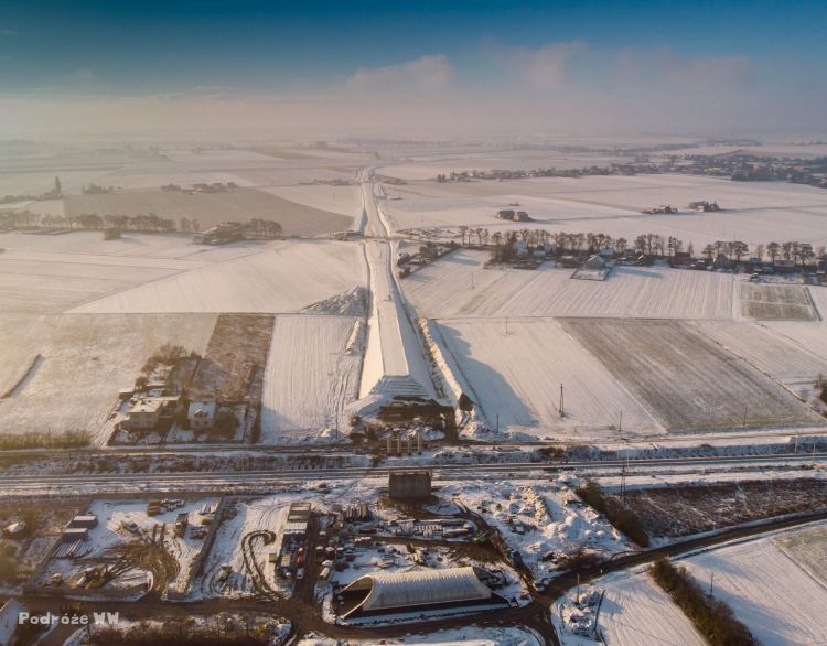 Obwodnica w zimowej scenerii