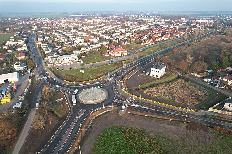 Skrzyżowanie DW 307 z ulicą Grodziską w Buku
