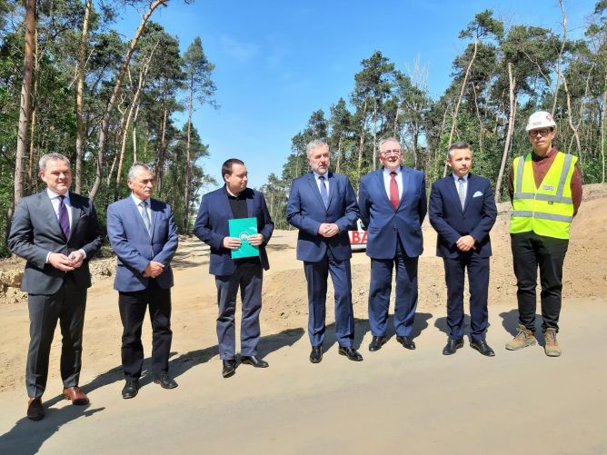 Marszałkowie Województwa na budowie obwodnicy Gostynia