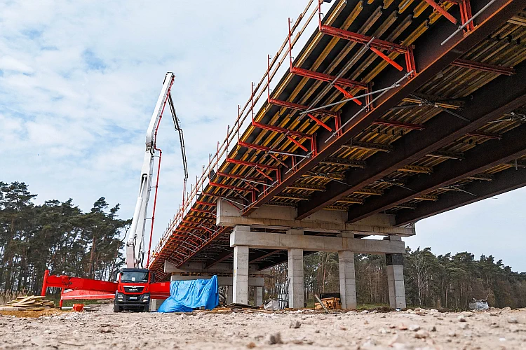 Nowy most w powiecie szamotulskim