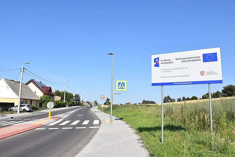 Rozbudowana droga wojewódzka nr 191 w Zacharzynie
