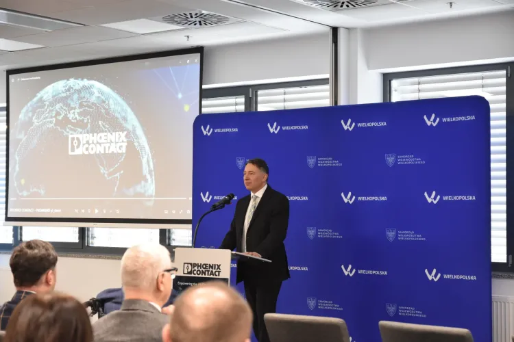 otwarcie nowego odcinka drogi wojew&oacute;dzkiej nr 305